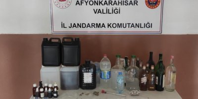 Jandarmadan kaçak içki operasyonu