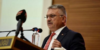 Vali Yazıcı: Bir yolun saatlerce kapalı kalması hiçbir şekilde açıklanamaz