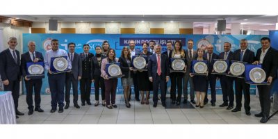 En çok kadın istihdam edenlere plaket verildi