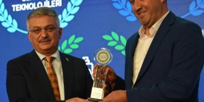 Vali Yazıcı: Antalya hem tarımı hem turizmi profesyonelce yapıyor