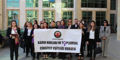 Avukatlardan, kadına yönelik şiddetle mücadele vurgusu
