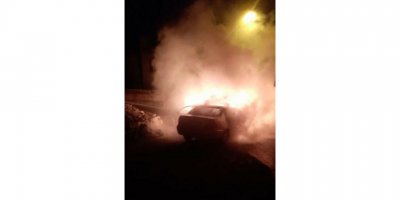 Bodrum'da park halindeki otomobil yandı