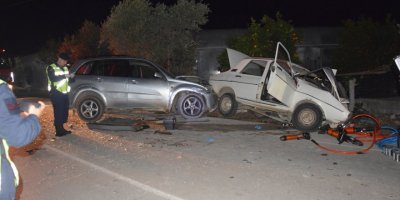 Antalya'da otomobil ile cip çarpıştı: 2 ölü, 3 yaralı