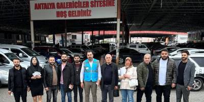 Mavi yelekliler sahada