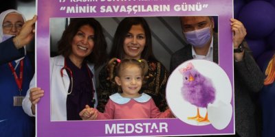 790 gram doğan Ayza, 3’üncü yaş gününü hayata tutunduğu hastanede kutladı