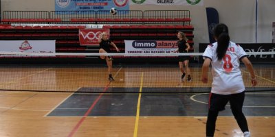 Ayak Tenisi Dünya Şampiyonası Alanya'da başladı