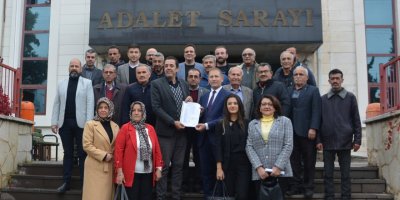 İYİ Parti Korkuteli yönetimi mazbatasını aldı