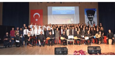 Öğretmenler Korosu'ndan ilk konser