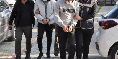 CHP İlçe Başkanı Demir'i sopalarla darbeden 2 kişi teslim oldu (2)