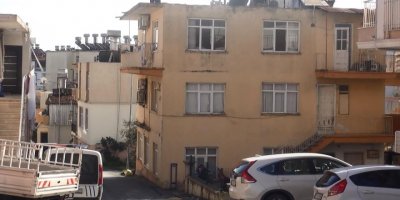 Antalya'da bıçaklı ve silahlı 'miras' kavgası: 1 ölü, 2 yaralı