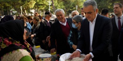 Başkan Esen, vatandaşlara kuru fasulye ikram etti