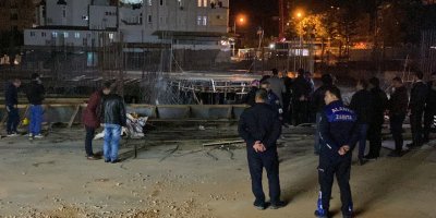 Alanya'da belediyenin sosyal hizmet binası inşaatında çökme; 3 yaralı