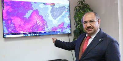 Antalya'nın iki ilçesinde sel felaketi; otomobiller sürüklendi, seralar su altında kaldı (9)