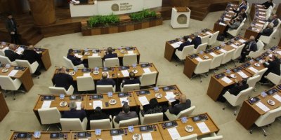 Yılın son meclisinde 'geçmiş olsun' temennisi