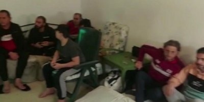 Datça'da, 2 ayrı evde saklanan 30 kaçak göçmen yakalandı