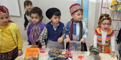 Öğrenciler, tezgaha geçip satış yaptı