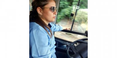 İndiği halk otobüsünün altında kalan Sema öğretmen için okulunda tören (2)