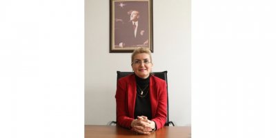 Burdur'un ilk kadın başkan yardımcısı göreve başladı