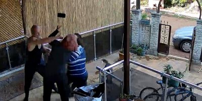 Ev sahibinin kiracı kadına saldırısı kamerada