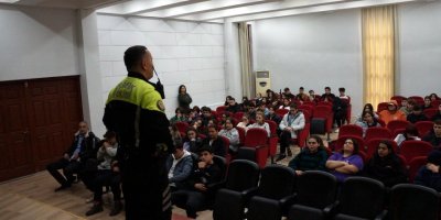 Marmaris'te öğrencilere trafik dersi