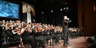 Çocuk Orkestrası'ndan anlamlı konser