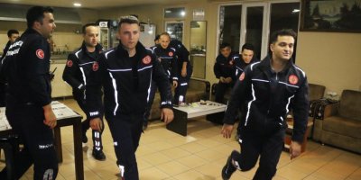 Antalya'da itfaiye ekipleri yeni yıla iş başında girdi