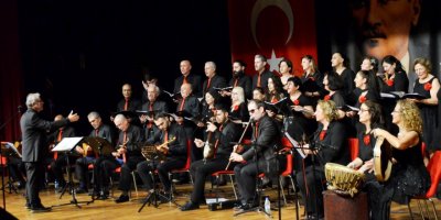 Kepez'de türkü şenliği