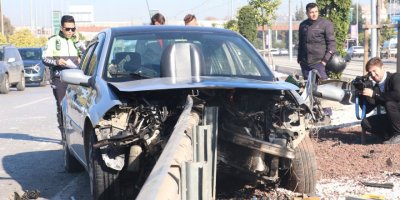 Bariyer, motor kısmından girip kapıdan çıktı; Cansu güçlükle kurtarıldı