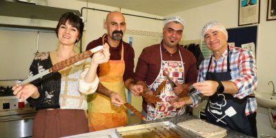 ATASEM'de 450 saat eğitimle aşçı yardımcısı oluyorlar