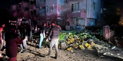 Muz yüklü dorsenin patlayan kliması çevrede hasar ve panik yarattı