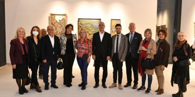 Ressam Kehnemuyi'nin 'Bir Cumhuriyet Kadını' sergisi açıldı