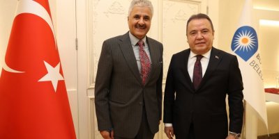 Başkan Böcek, Kuveyt Büyükelçisi Alenzi'yi misafir etti