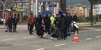 Gazipaşa'da 2 motosiklet çarpıştı: 4 yaralı