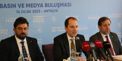 Fatih Erbakan: Tek adam rejimi derken, yağmurdan kaçıp doluya tutuluyorsunuz
