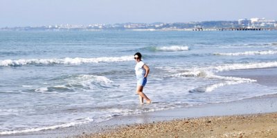 Antalya’da yağmur ve fırtına yerini güneşli havaya bıraktı (2)