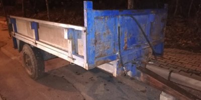 Dedesinin römorkunu çaldığı iddiasıyla yakalandı