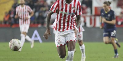 Antalyaspor Asbaşkanı Çelik: Wright'a 3 ülkeden 7 takımın büyük ilgisi var