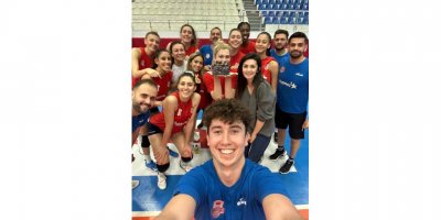 Dudek'e sürpriz doğum günü