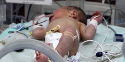 Burdur'da sokağa terk edilen bebek, devlet korumasında