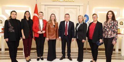 AGİDER'den Başkan Böcek'e ziyaret