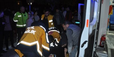 Yaya geçidinde genç kıza çarpıp kaçtı