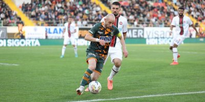 Corendon Alanyaspor - VavaCars Fatih Karagümrük: 2-2