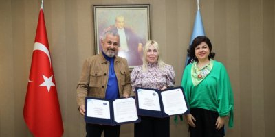 Manavgat'ın Atatürk Anıtı'nı AÜ Güzel Sanatlar yapacak