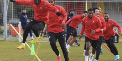 Antalyaspor 6 haftalık galibiyet özlemine son vermeyi hedefliyor