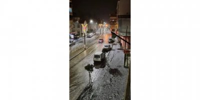 Serik’te dolu etkili oldu