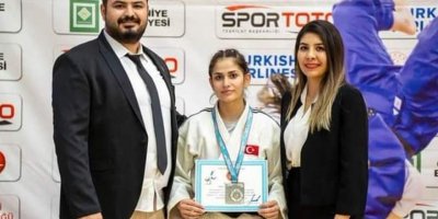 Burdurlu sporcu Türkiye ikincisi