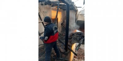 İscehisar'da ev yangını