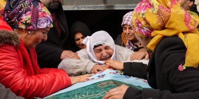 Depremde ölen Nurcan'ın 6 aylık bebeğinden haber yok