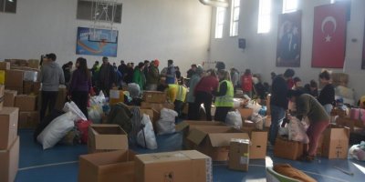 Öğretmenler depremzedeler için seferber oldu