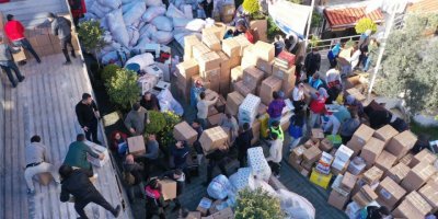 Kaş'tan 9 yardım TIR'ı dualarla uğurlandı